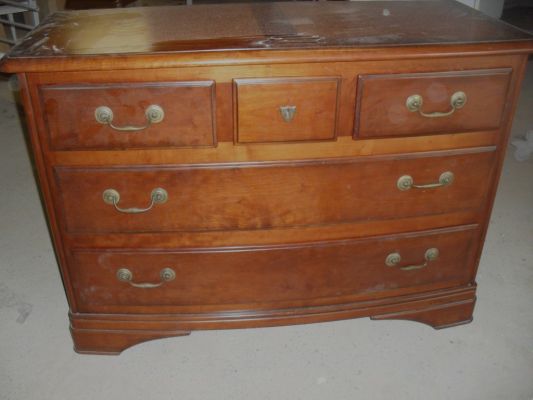 cherche professionnel commode en merisier ancienne teintée vernis